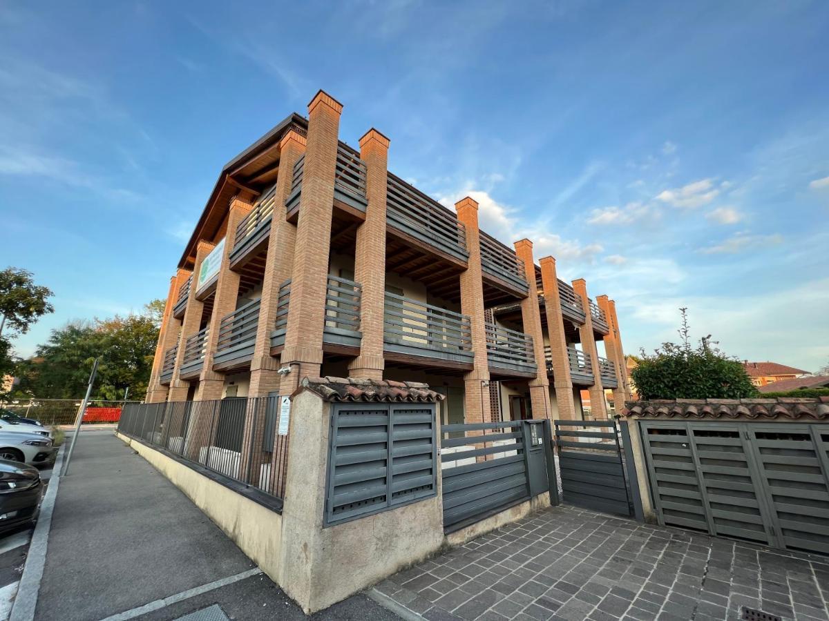 Bes Residence Bergamo Polaresco Eksteriør bilde
